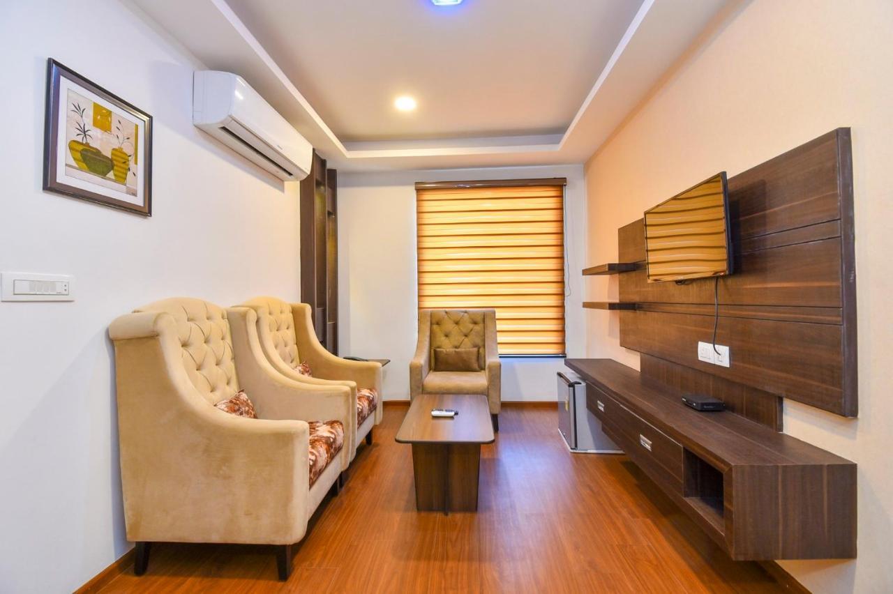 Hotel Suncity Plaza, Sitapura, Dzsaipur Szoba fotó